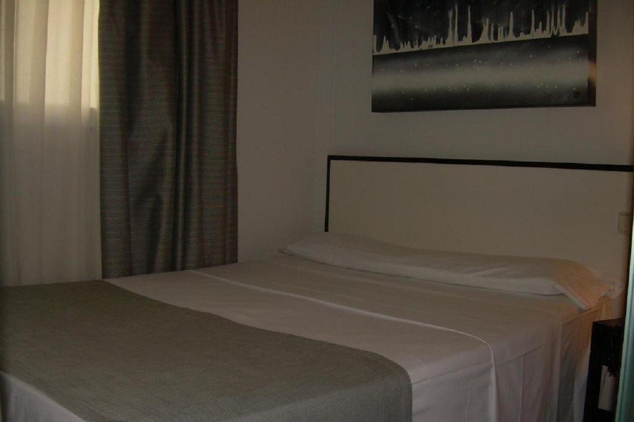Maciá Plaza Hotel