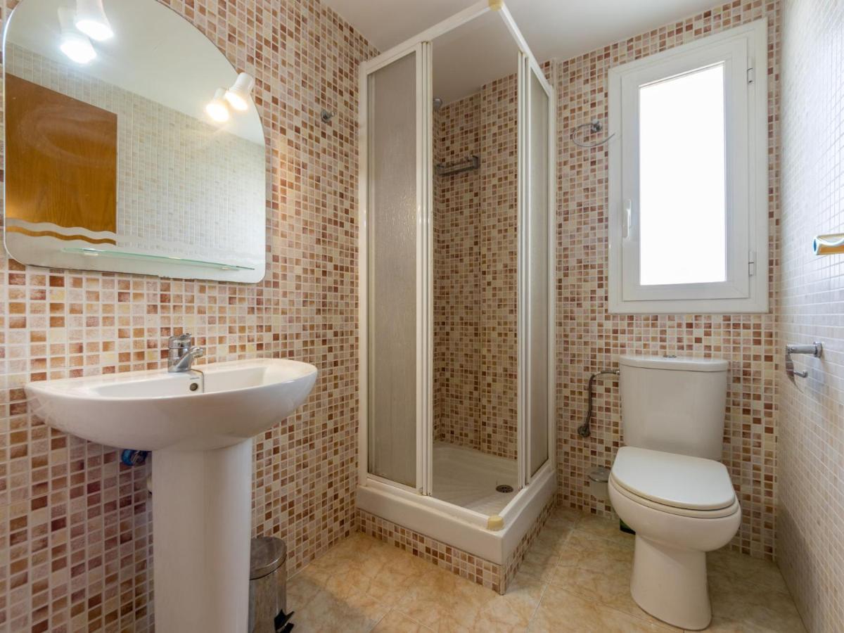 Nova Pineda-10 By Interhome