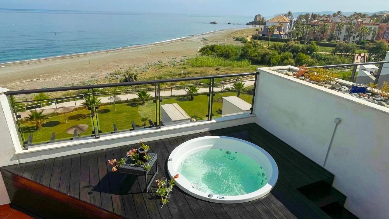 Exclusive Luxury Frontline Penthouse Del Mar - Estepona Apartment