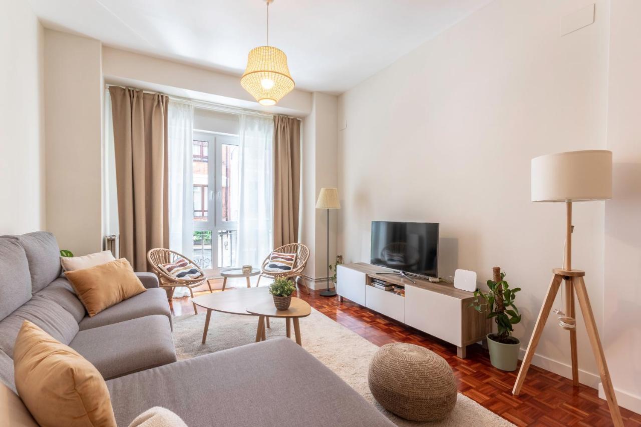 Spacious And Lovely In The Center Of Apartment Bilbao