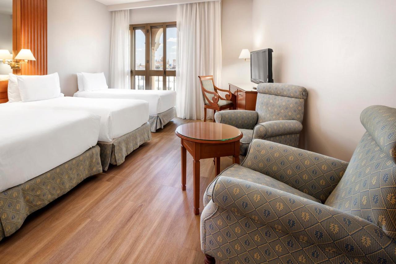 Macarena Hotel