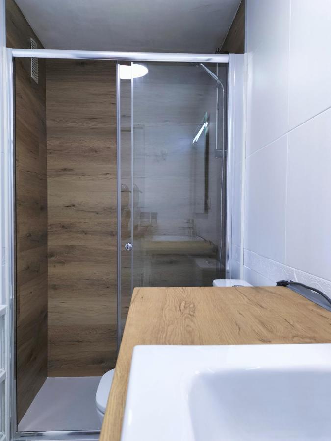 Sunny Tanife By Yumbo Apartment