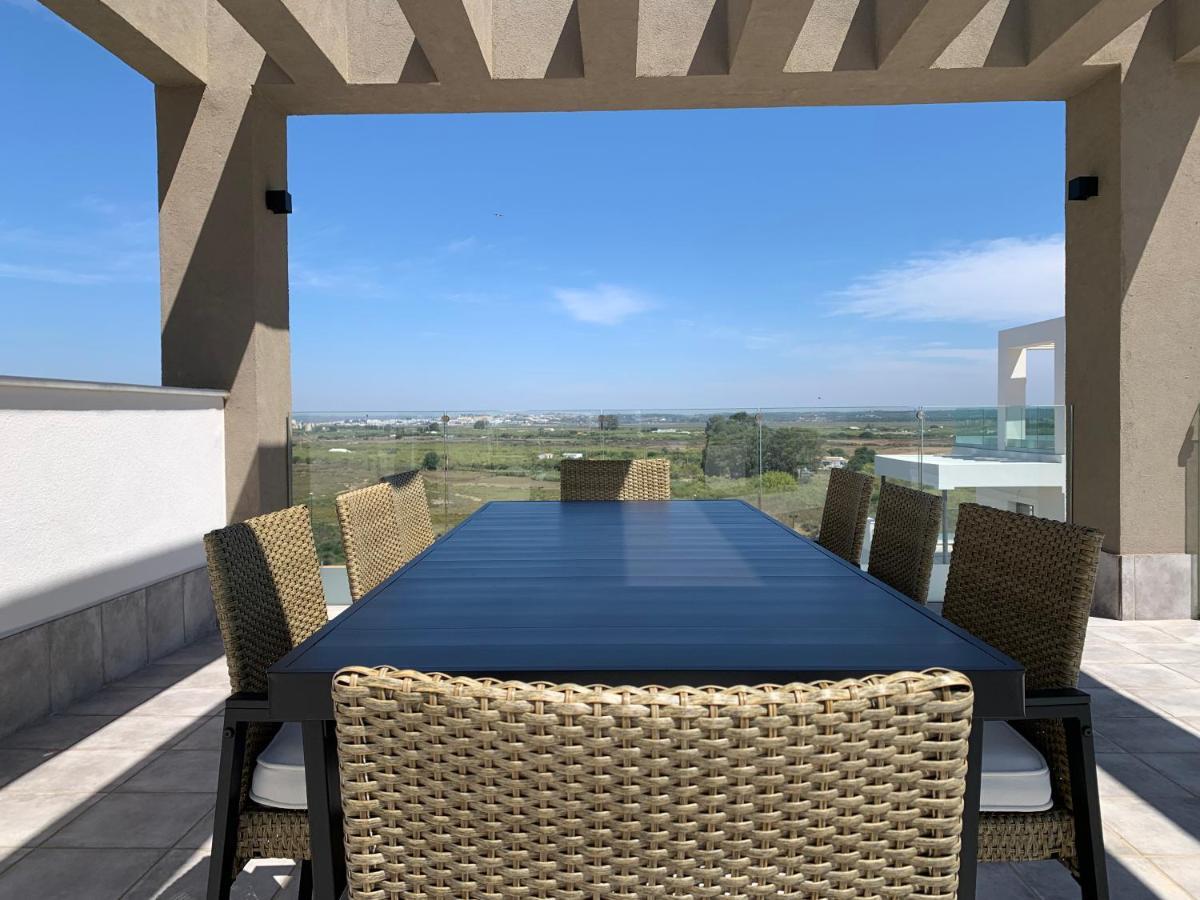 Penthouse With Wide Terrace Next To The Ocean Apartamento