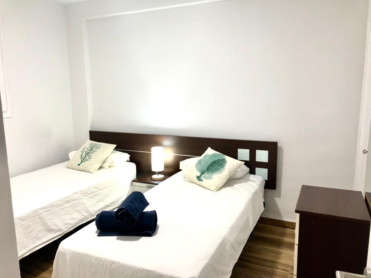 En Primera Linea De Playa Frontline Apartment Almeria