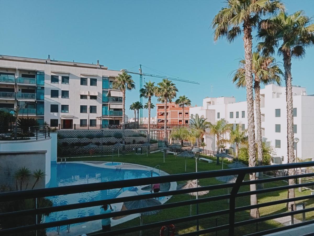 Residencial La Bahia Apartment *