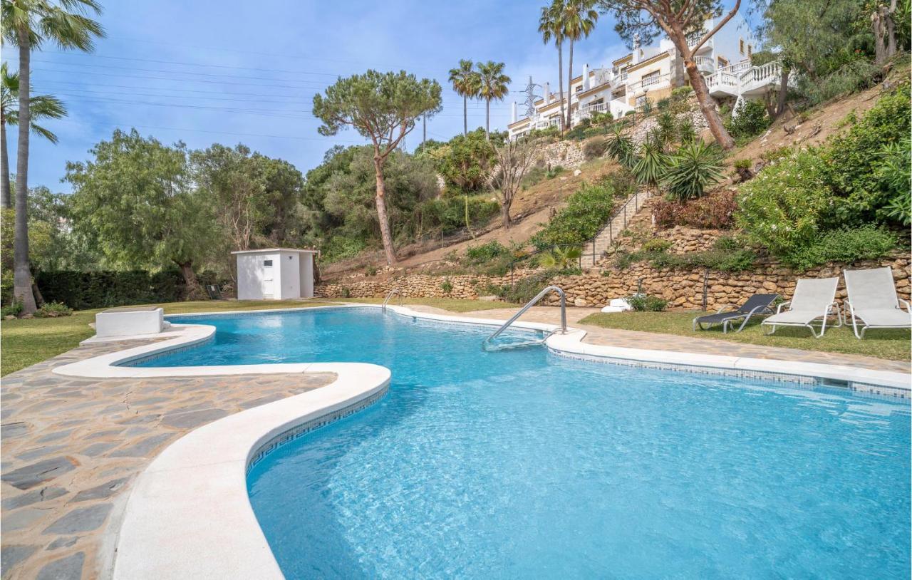 3 Bedroom Awesome In Calahonda Сasa de vacaciones