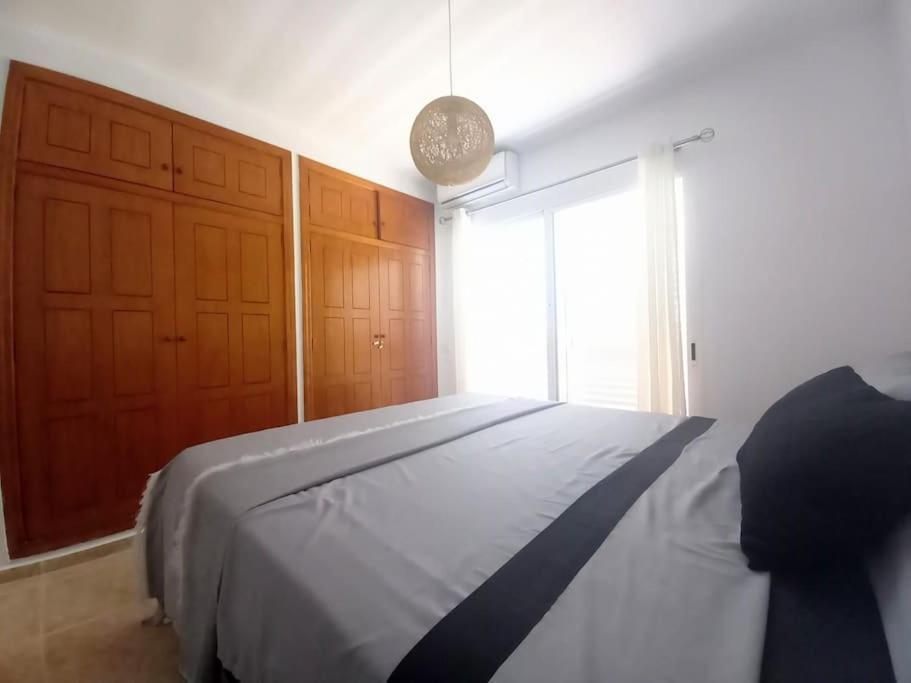 Awesome Cozy Bungalow , Pool Open From June To September Сasa de vacaciones Gran Alacant
