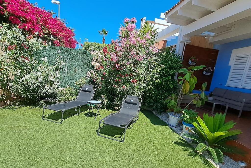 Awesome Cozy Bungalow , Pool Open From June To September *