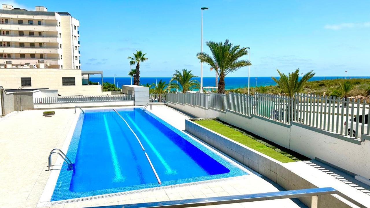 11 Y Piscina Apartamento *