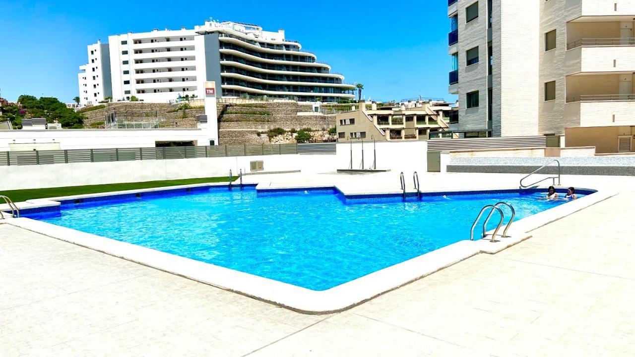 11 Y Piscina Arenales del Sol
