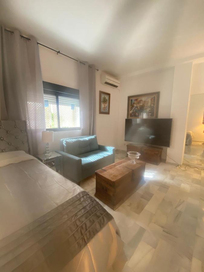 Elegant In Del Golf, 5 Stars & Front Line Golf In Puerto Banus *