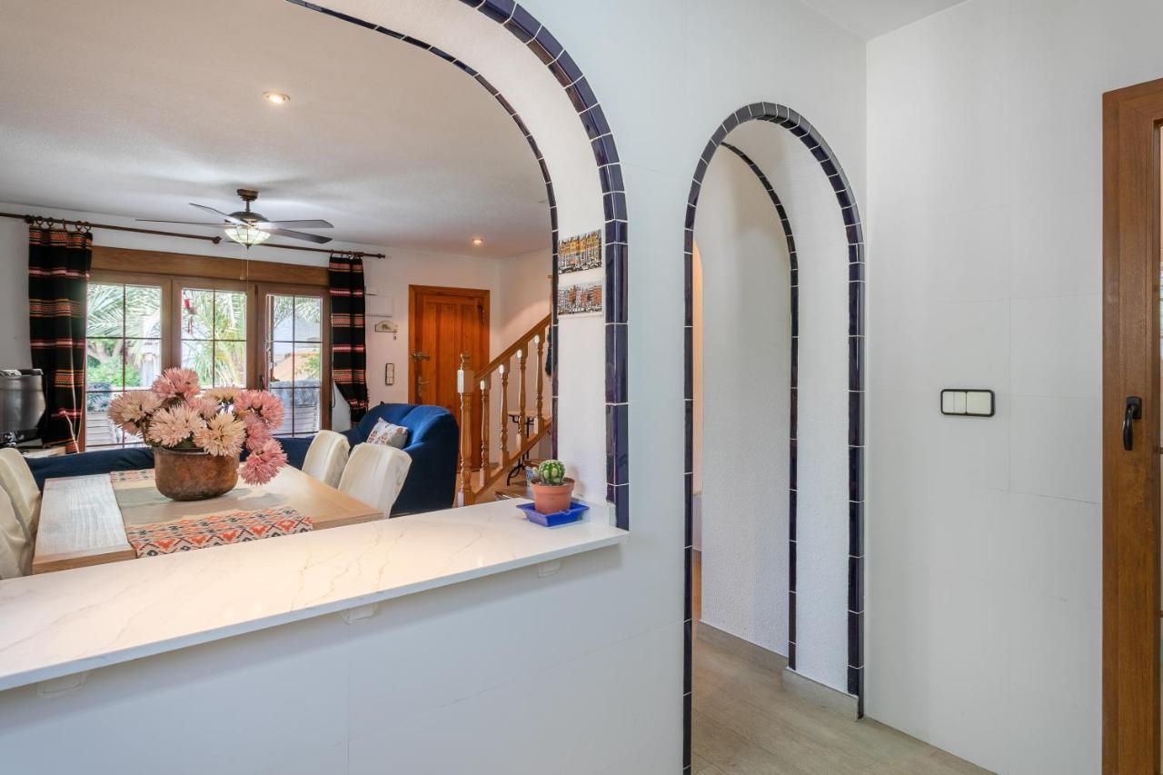 Casa En La Playa Con Piscinas A Puerto Marino