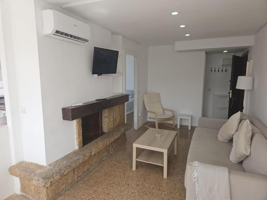 Apartamento Nogalera Rainbow, 2-bedroom With Pool And Parking