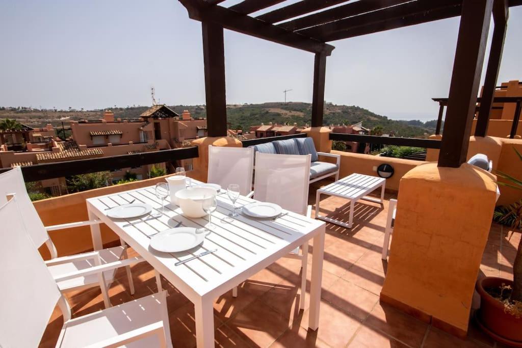 Penthouse With Roof Terrace, Bbq, Pool- And Sea Views Apartment Buenas Noches