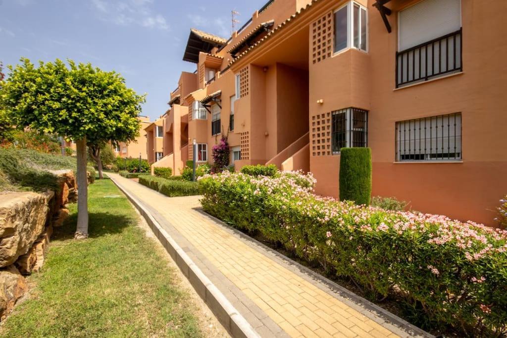 Apartment Penthouse With Roof Terrace, Bbq, Pool- And Sea Views *