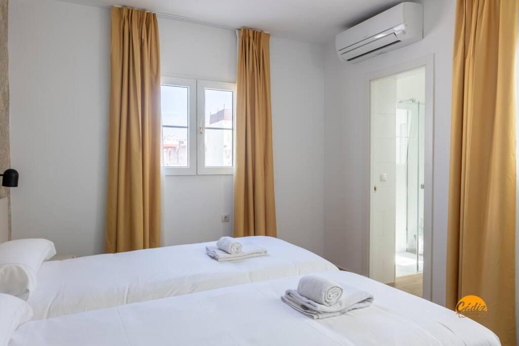 Mar De La Vina - Free Parking By Time Cadiz