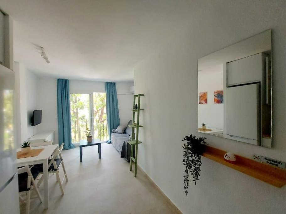 Flat Close To The Centre Apartment *