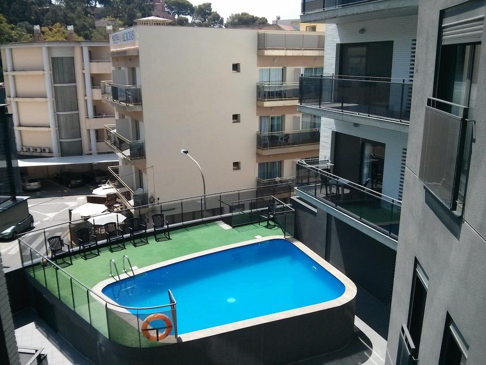 Hotel Acacias Suites&spa 4*