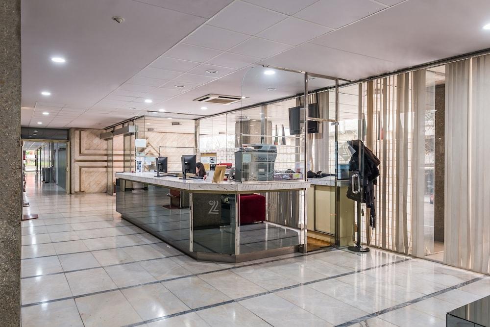 Apartment Pierre & Edificio Eurobuilding 2 *
