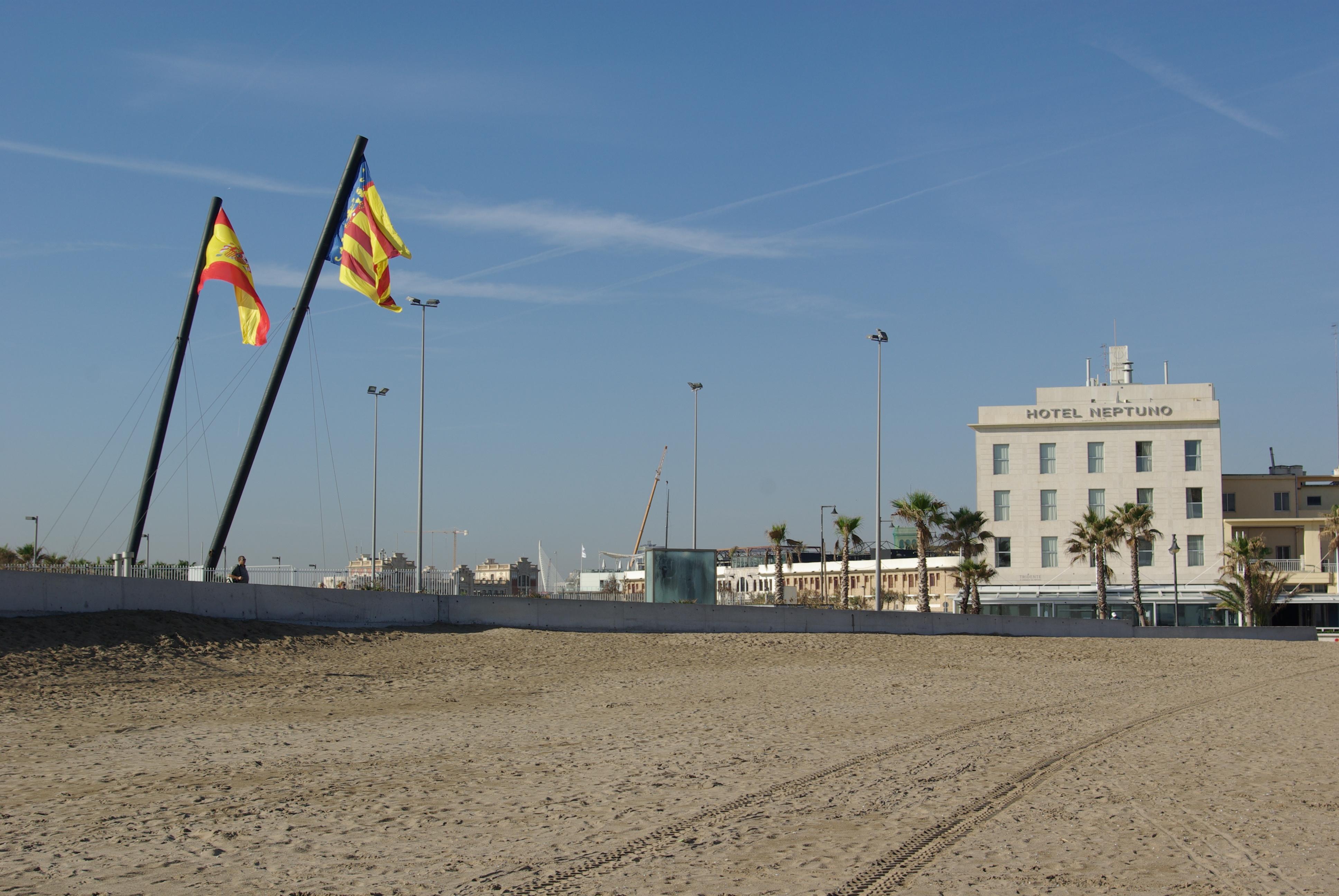 Neptuno Playa & Hotel