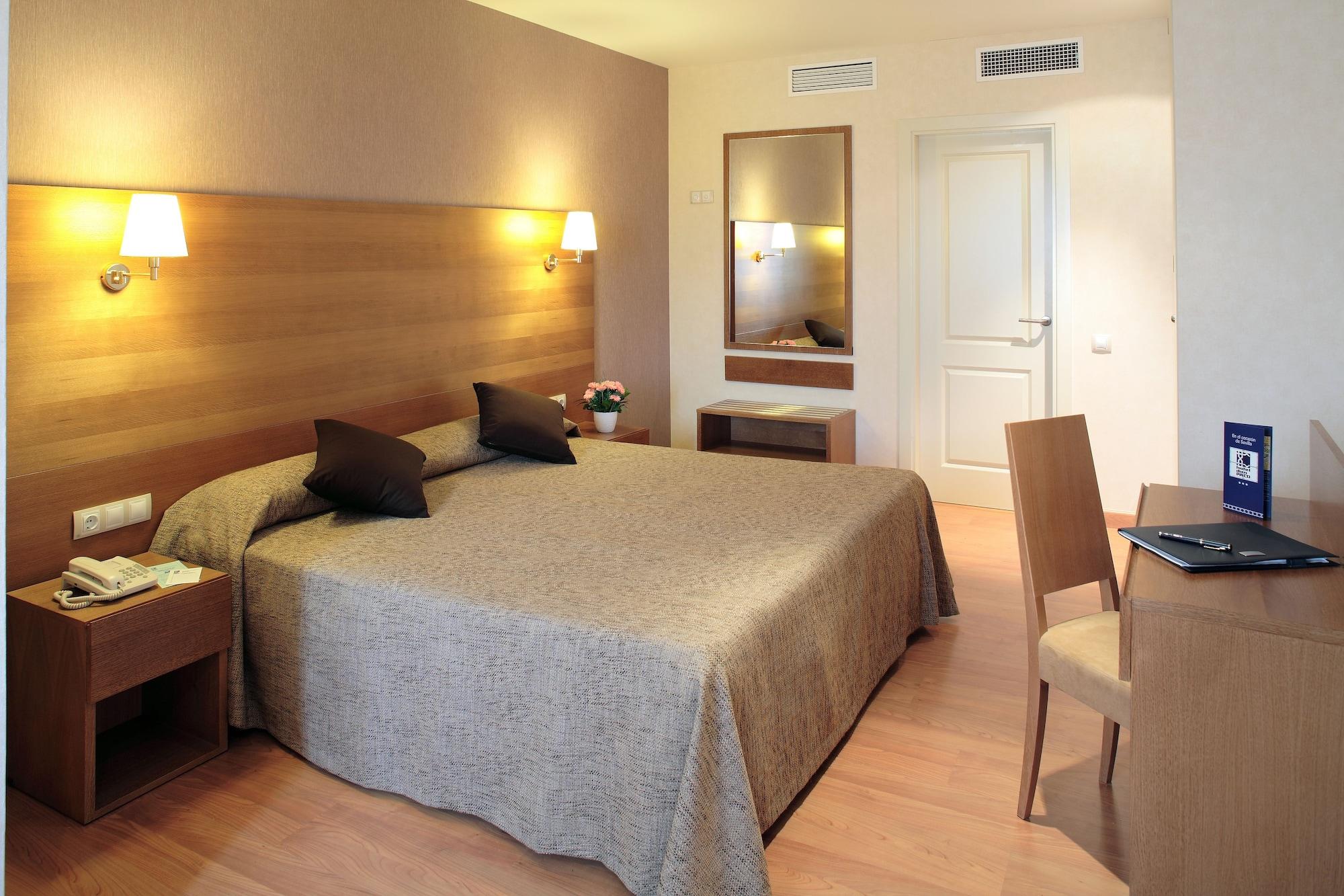 Don Paco Hotel 3*