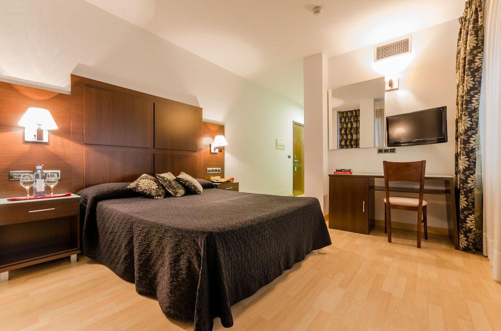 Yit Conquista De Granada Hotel 4*