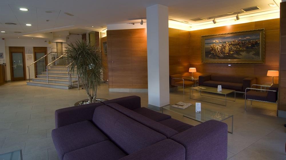 Port Feria Hotel 4*