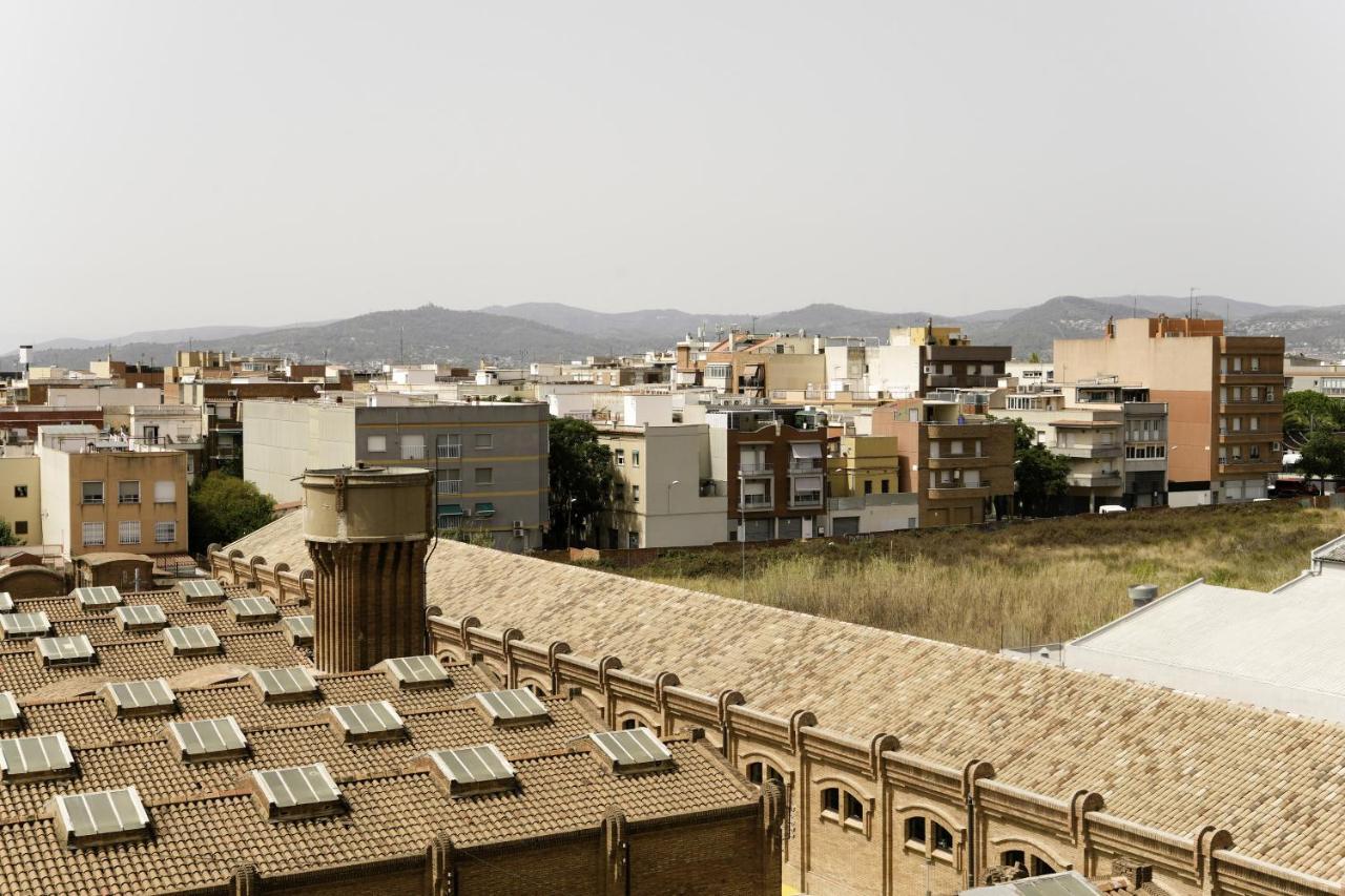 Apartment Sunsets And The Pool In Barcelona