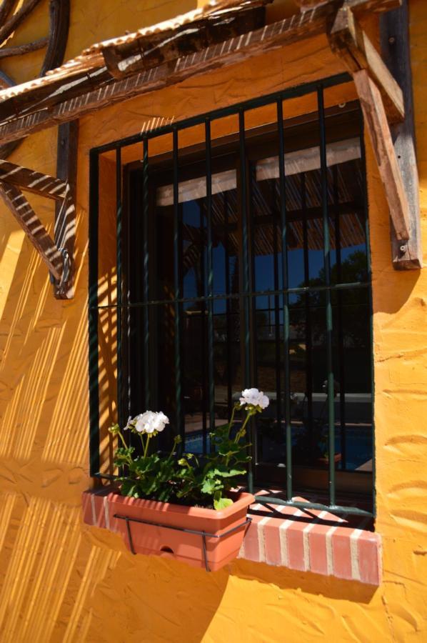 Cortijo Petra Bed and breakfast *