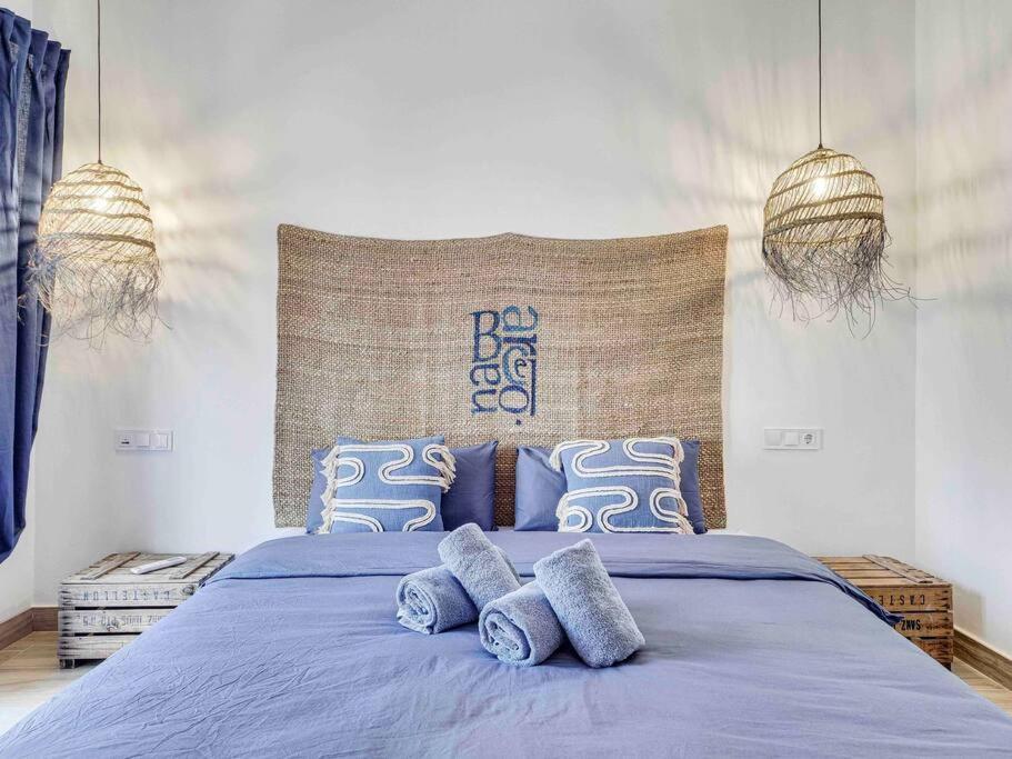 Casa Mandarina: 4 Bedrooms - 2 Terraces - Parking L'Hospitalet de Llobregat