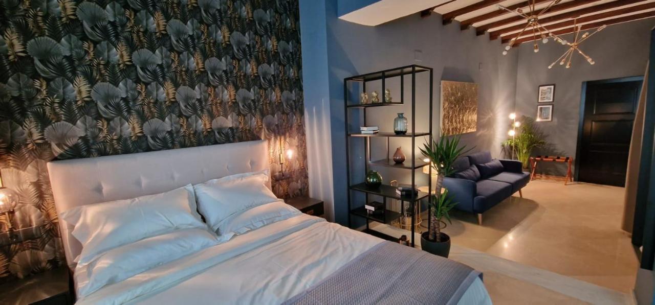 Boutique Suites Bed & Breakfast *