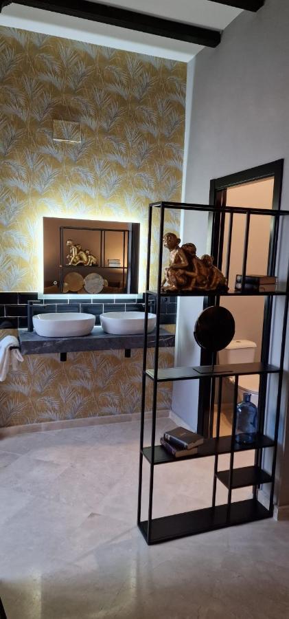 Boutique Suites *