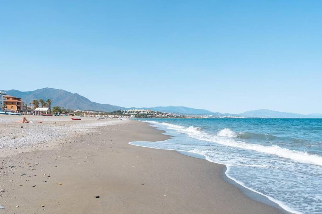 Apartamento Playa Duquesa Lujo Manilva