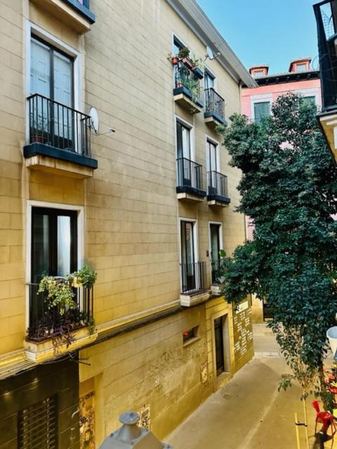 Guest house Punta Me Suites Next To Gran Via *