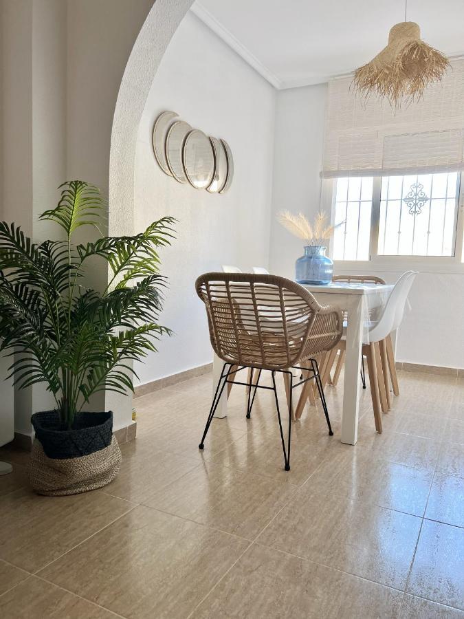 Casa Canarias En Alicante, Playa Y Piscina