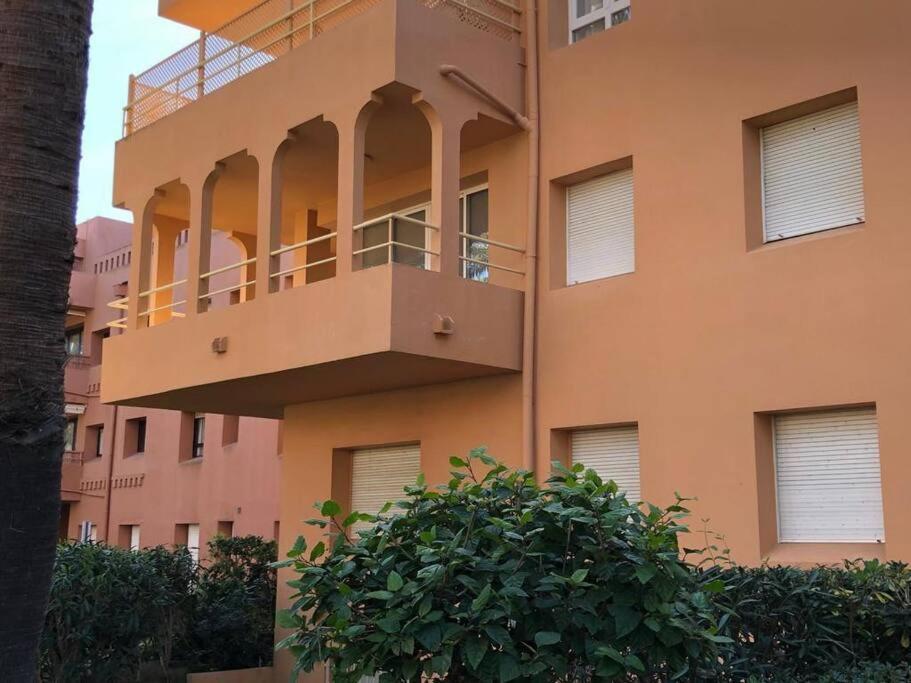 Charming 3 Bedroom With Sea View In The Heart Of Apartment
