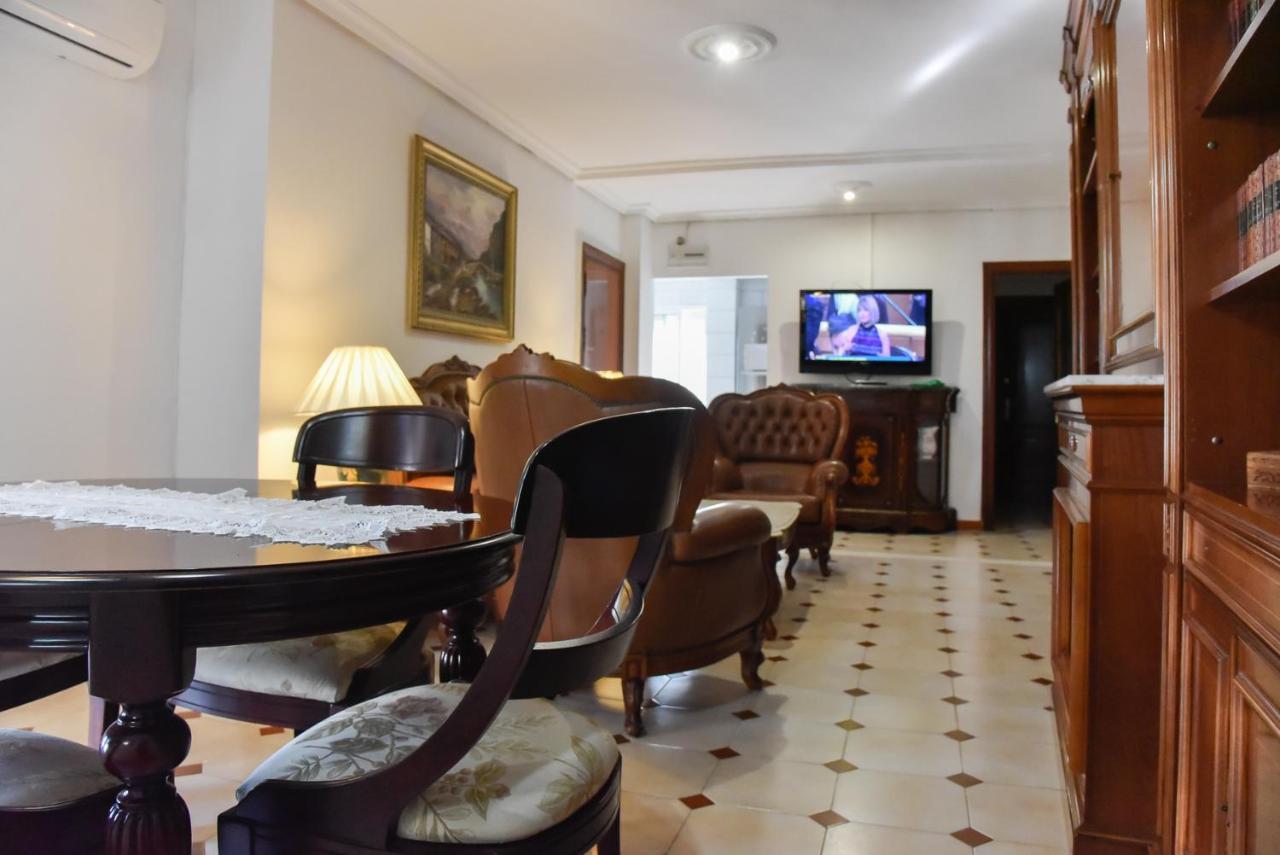 Habitación en casa particular Martinez