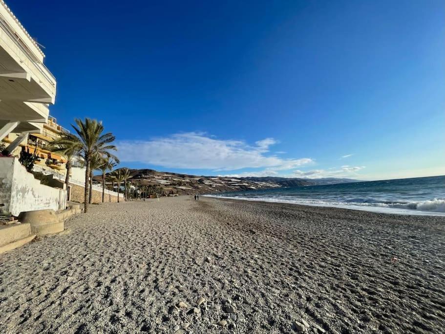 Sunny 2-bedroom With Sea View Castell de Ferro