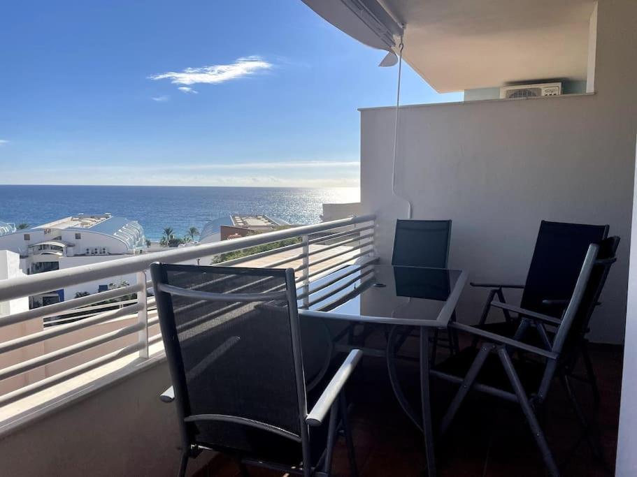 Apartment Sunny 2-bedroom With Sea View *