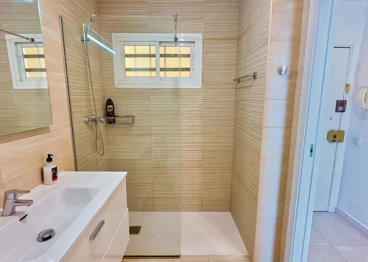 Diana 905. Superb South-facing One-bedroom With Amazing Sea Views.