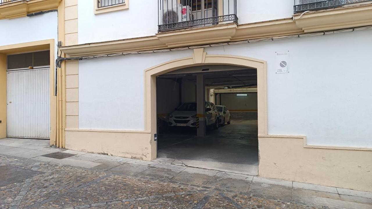 Sherryflat Aina Parking Jerez de la Frontera