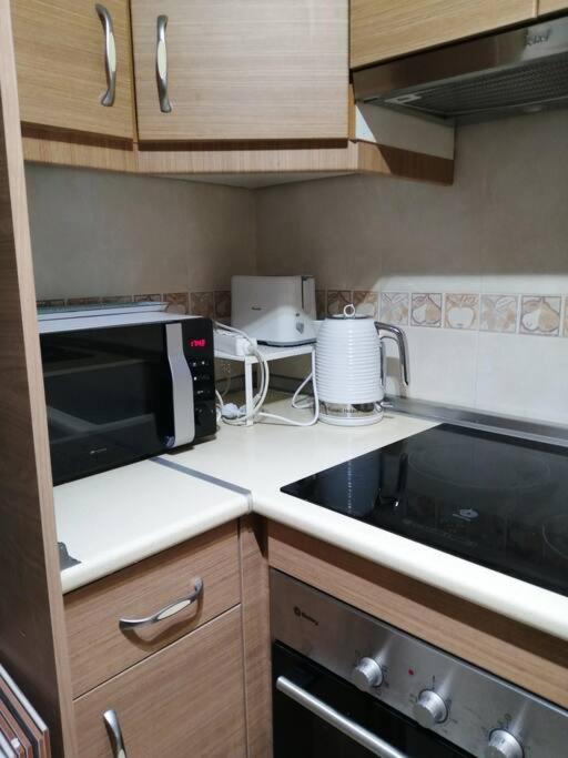 Alicante Airport And Apartamento El Altet