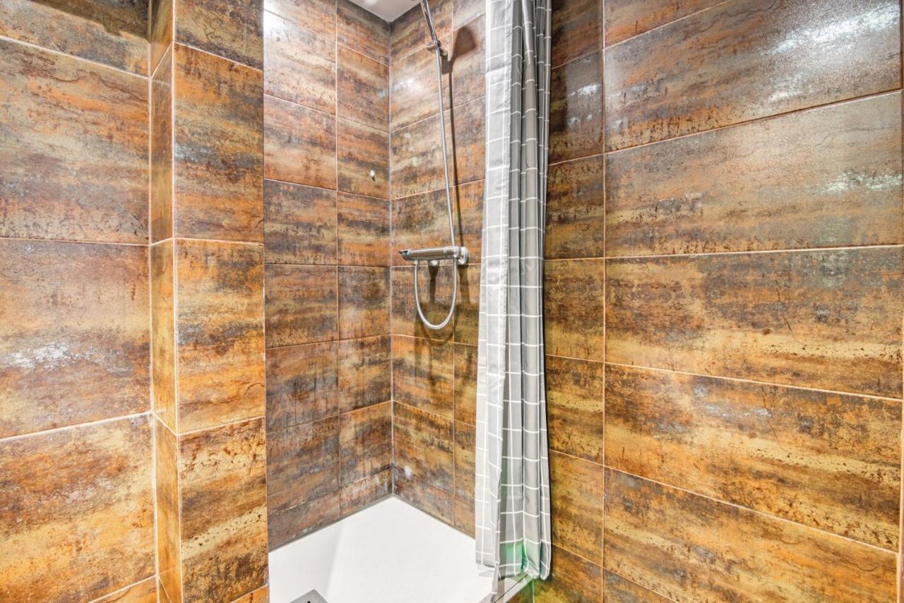 Cozy Penthouse, 20 Min To Downtown, Alcala Norte Madrid