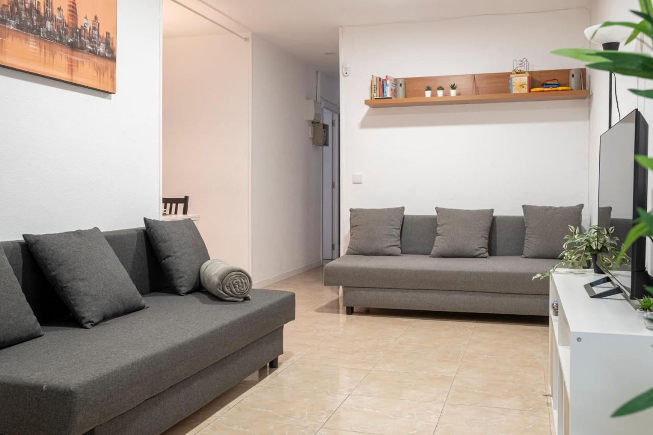 Next To Europa Fira And 20' From Barcelona City Center