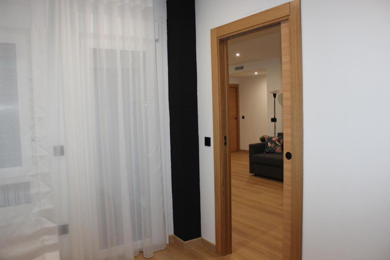 Apartamento Fernando Quero 21 *