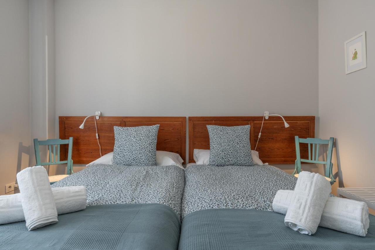Tuguest House *