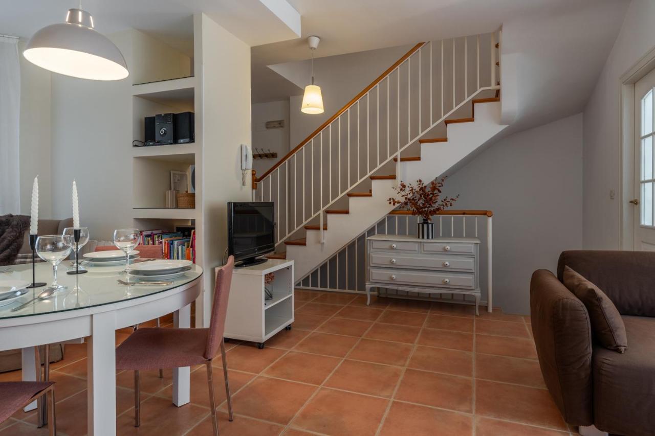Tuguest House