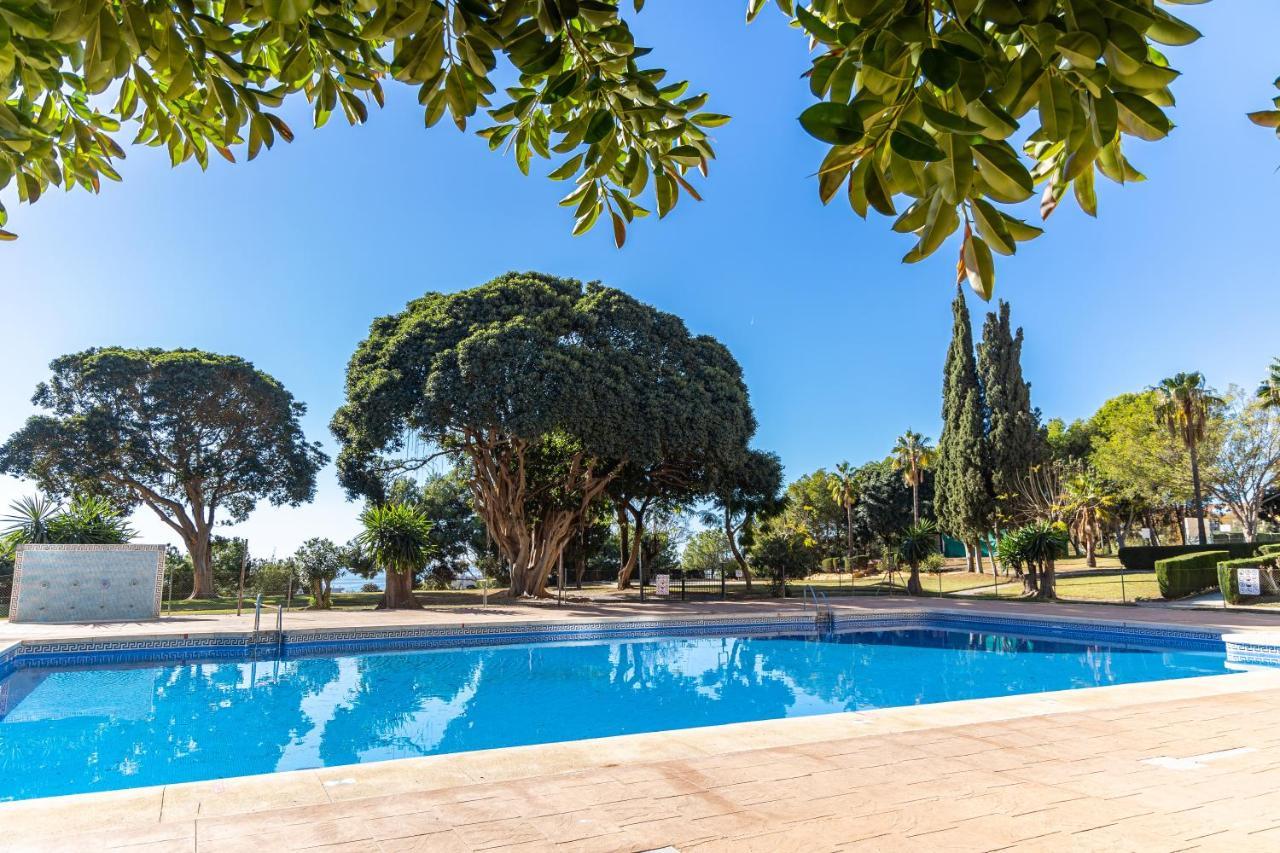 Apartamento Holidays2arroyo De La Miel - With Terrace And Pool 800 Mts From Beach