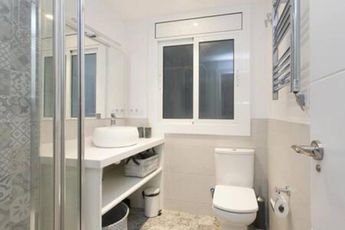 Designer Near Fira Balcony 5ppwifismart Tv By Myrentalhost Apartment *
