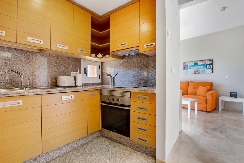 Ayma Sol Andalusi E Apartment